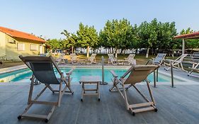 Camping Valti Houses